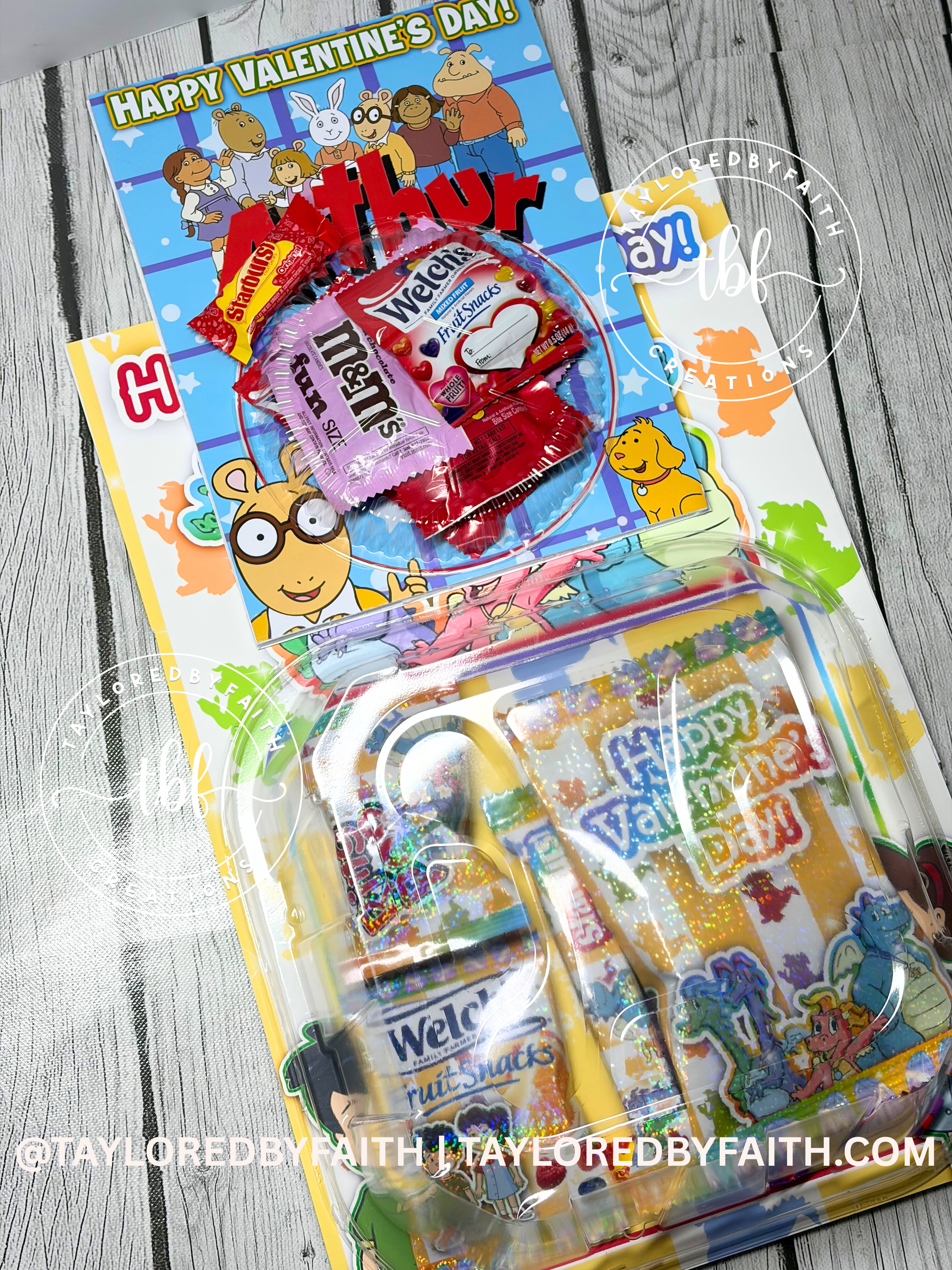 Jumbo Valentine card, large Valentine card for kids, Valentine card with candy, personalized Valentine cards for school, classroom Valentine gifts, Valentine party favors for kids